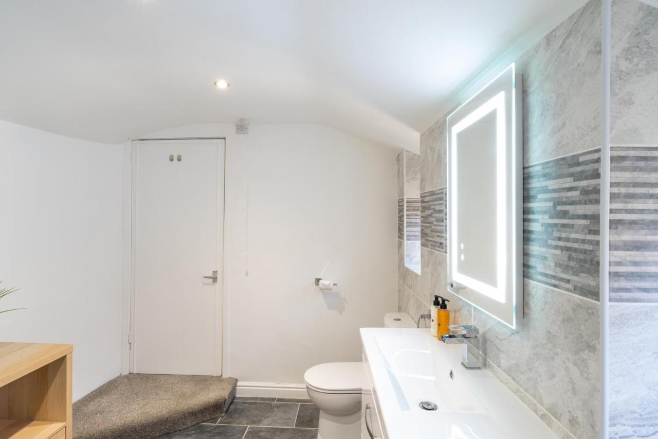 Newly-Renovated, Mid-Terrace Cottage In Porthmadog Dış mekan fotoğraf