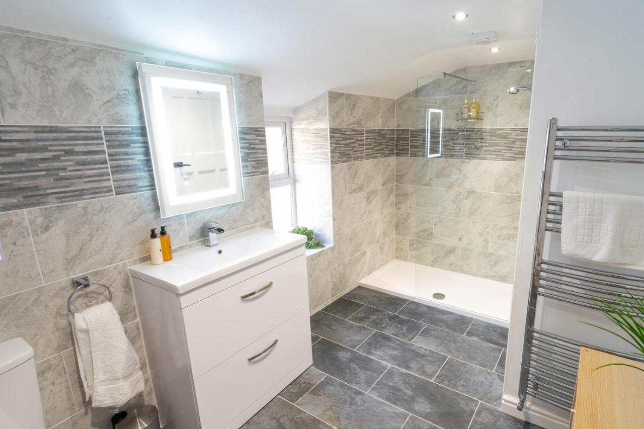 Newly-Renovated, Mid-Terrace Cottage In Porthmadog Dış mekan fotoğraf